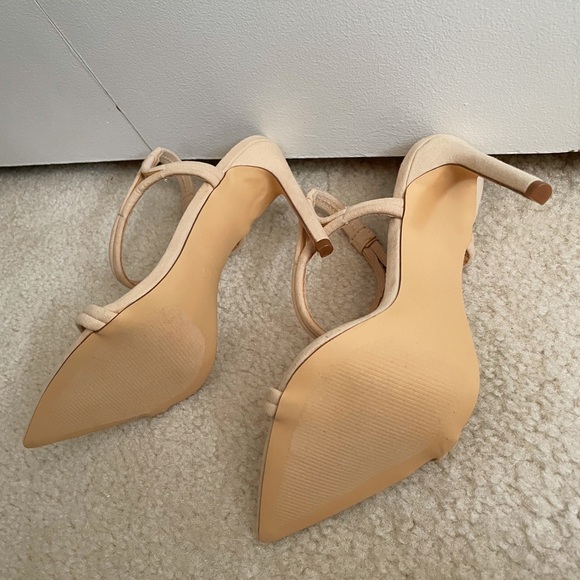 Nude Heel - Picture 3 of 4